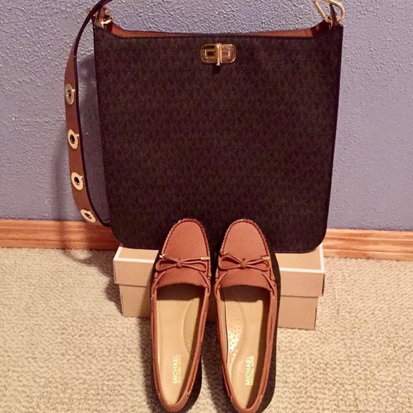 Mk crossbody bag with matchy mk shoes. Both original - Picture 1 of 1
